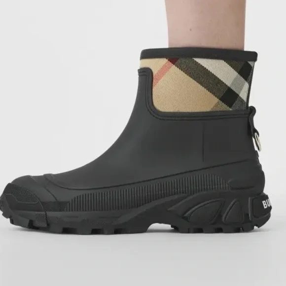 Burberry House Check Panel Rain Boots - Picture 3 of 9